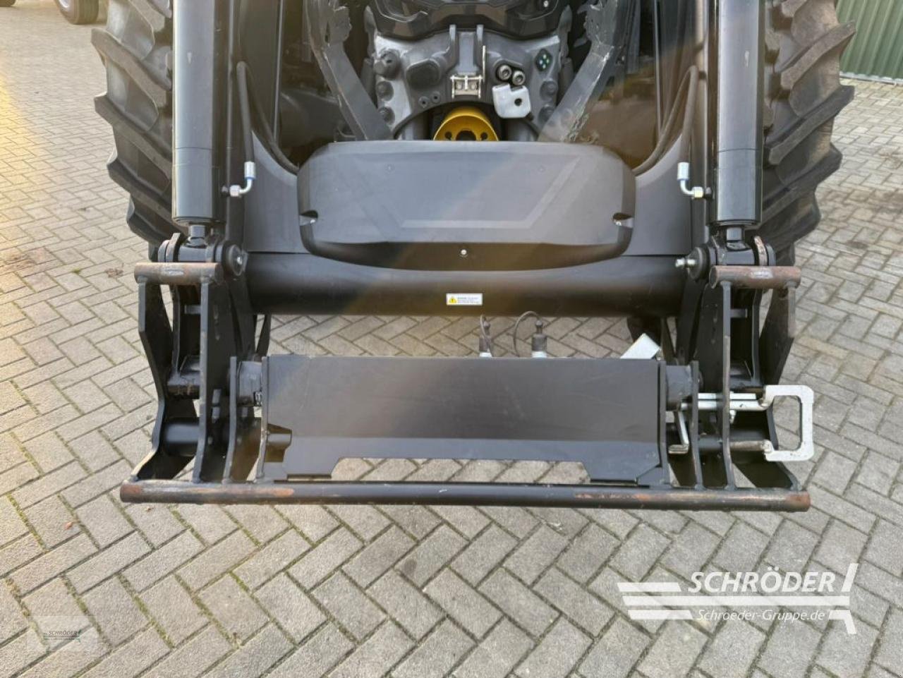 Traktor of the type Valtra T 175 ED | RTK | GEWÄHRLEISTUNG 12/2028, Gebrauchtmaschine in Twistringen (Picture 9)